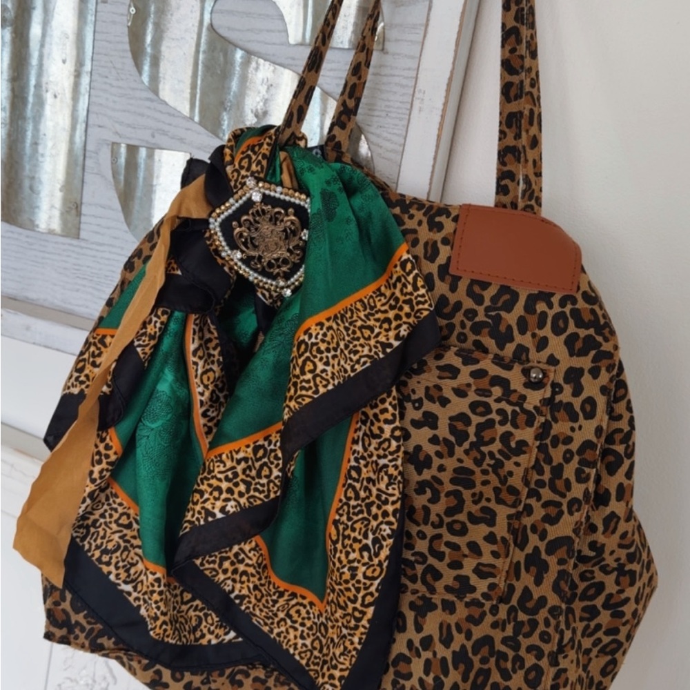 Leopard Print Tote Bag with Green Accent Scarf